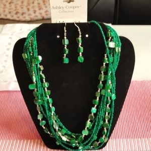 Ashley Cooper New Vintage Green Stone Beaded Necklace And Earrings